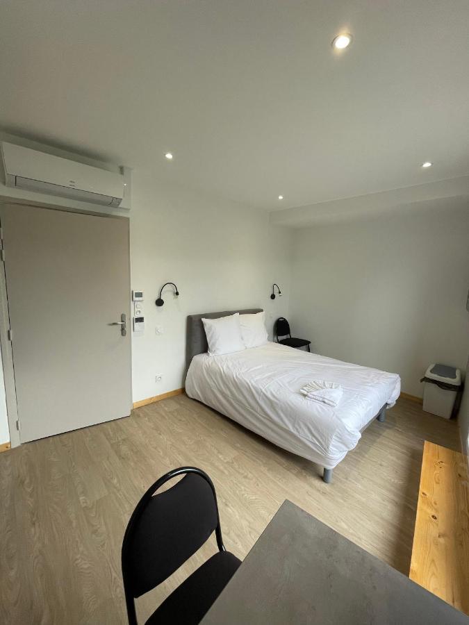 Le Salvador - Appart'Hotel De 18M2 A 44M2 La Talaudiere Dış mekan fotoğraf