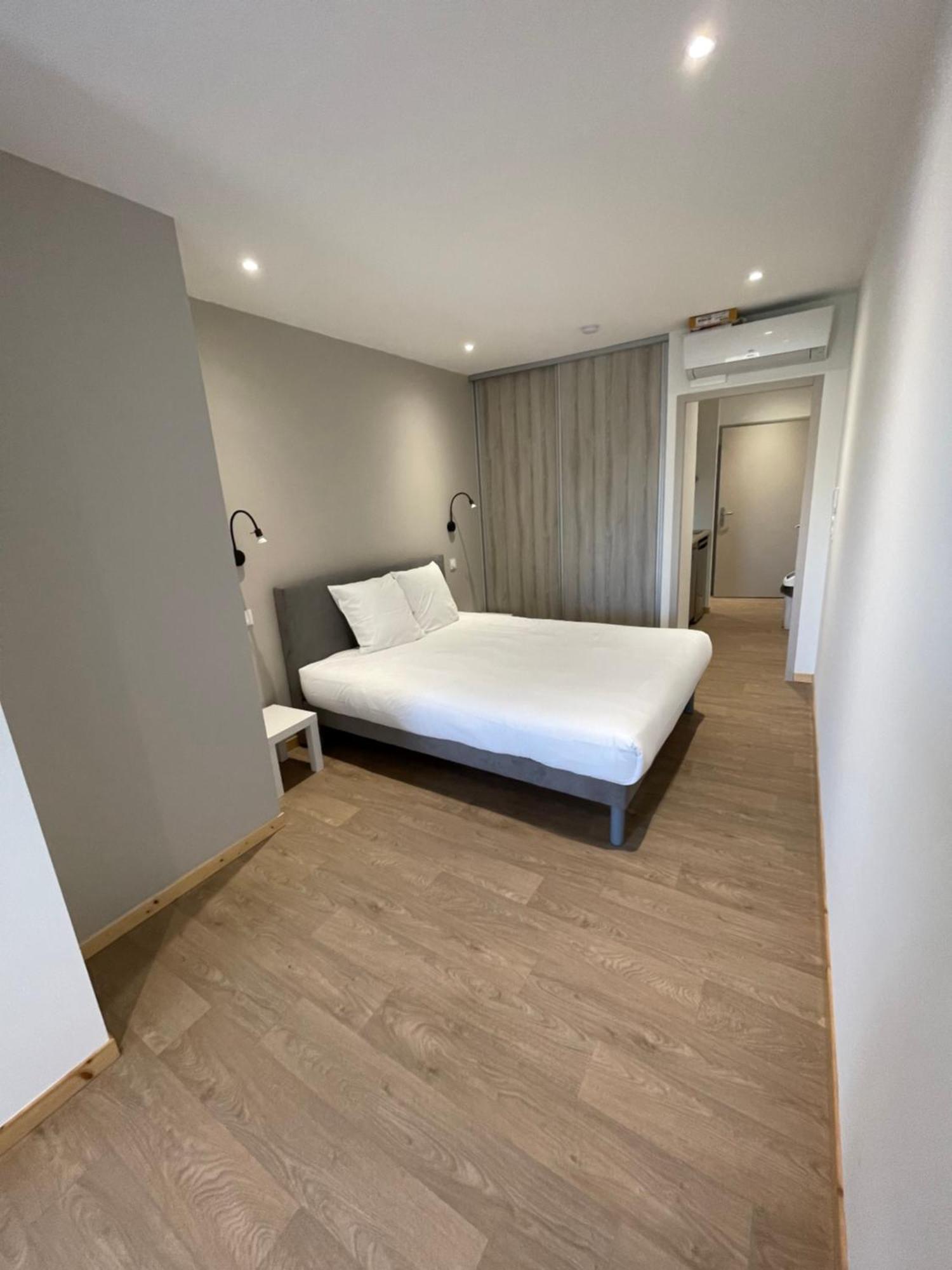 Le Salvador - Appart'Hotel De 18M2 A 44M2 La Talaudiere Dış mekan fotoğraf