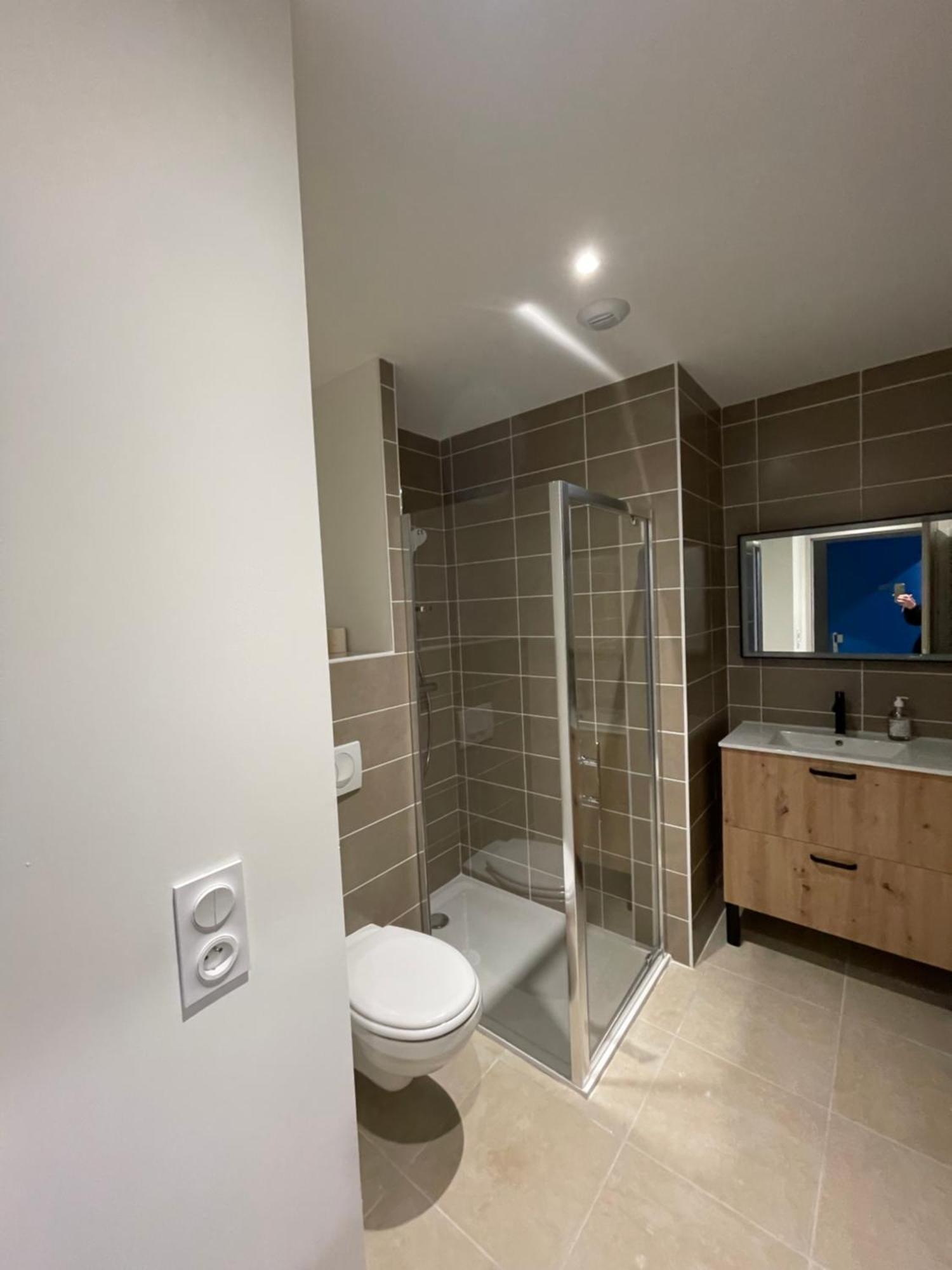 Le Salvador - Appart'Hotel De 18M2 A 44M2 La Talaudiere Dış mekan fotoğraf